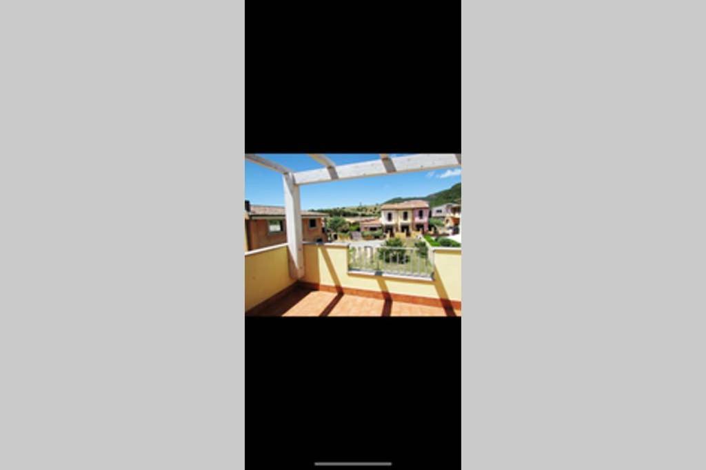 Viddalba Casa Silvia Climatizzata, Giardino Privato E Posto Auto Privato Cod Iun S9185ヴィラ エクステリア 写真